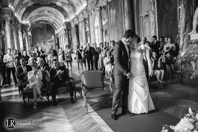 photographe mariage toulouse baiser salle des illustres